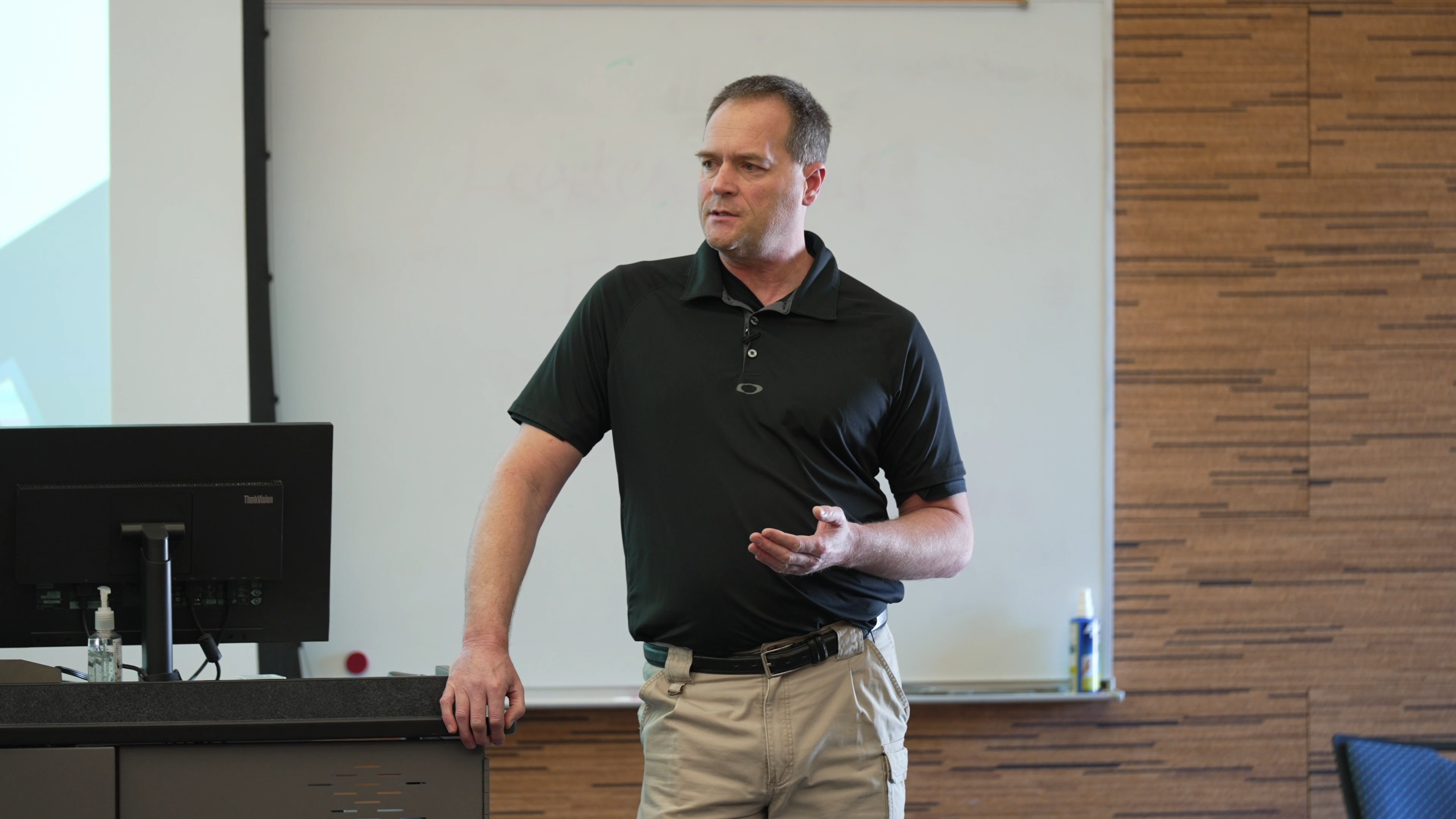 Doug Larsen presents at SAFEGUARD Recruiting's "Recruiting the Next Generation" seminar.